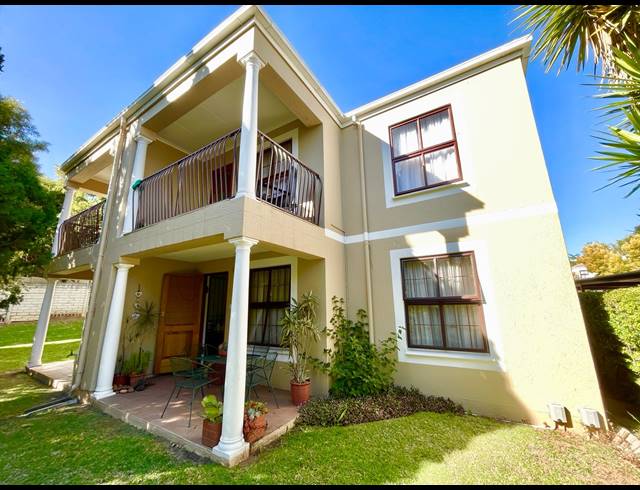 1 BEDROOM SECTIONAL TITLE FOR SALE IN ROBINDALE
